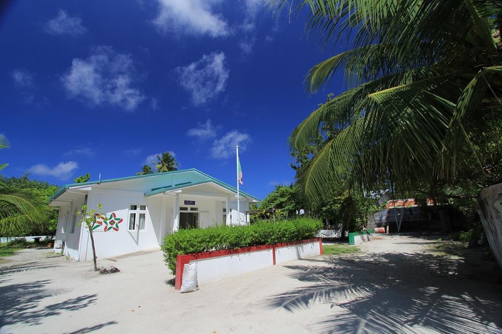Local Island Inn Hangnaameedhoo Buitenkant foto